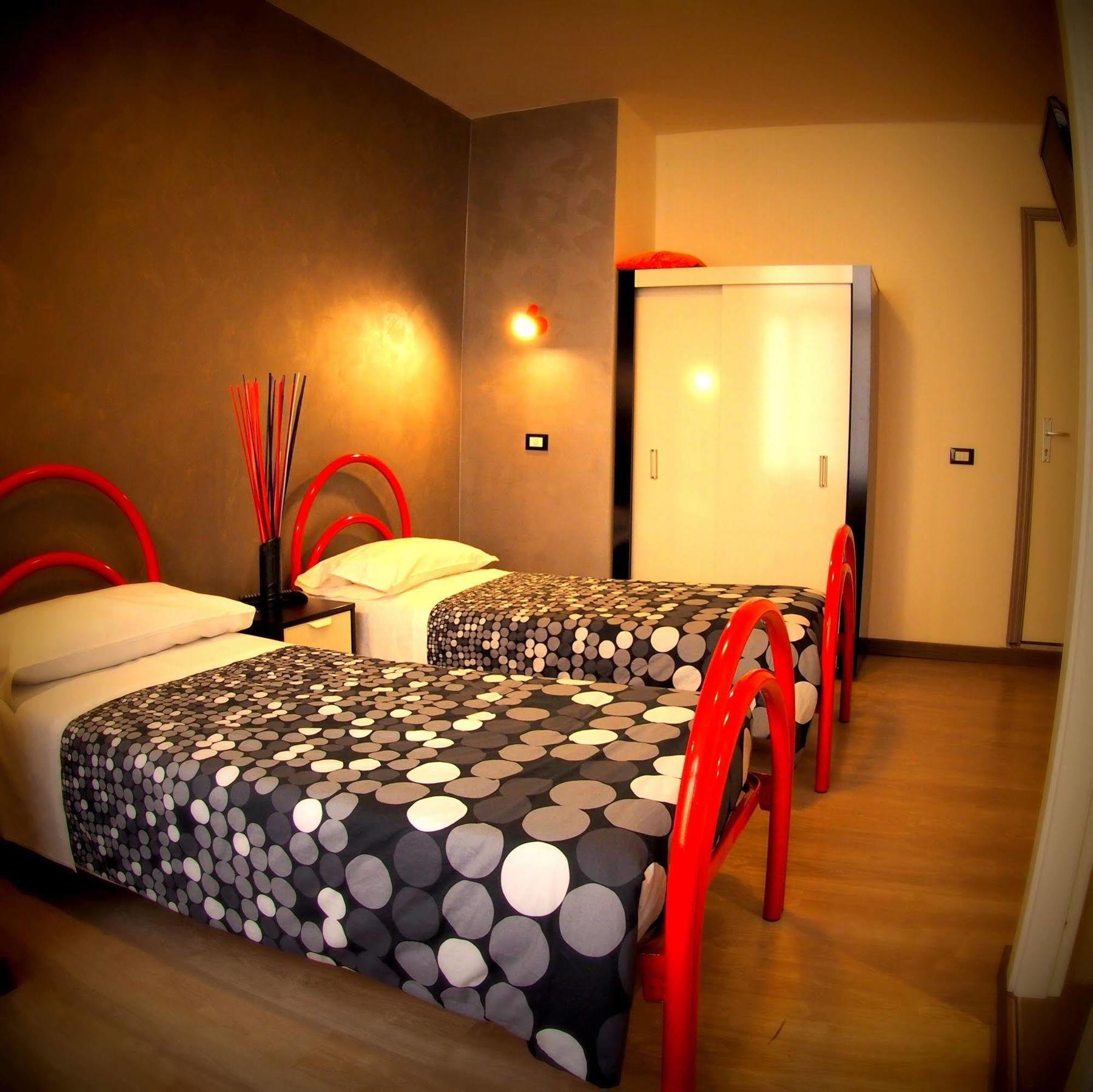 Enzo Luxury Roma