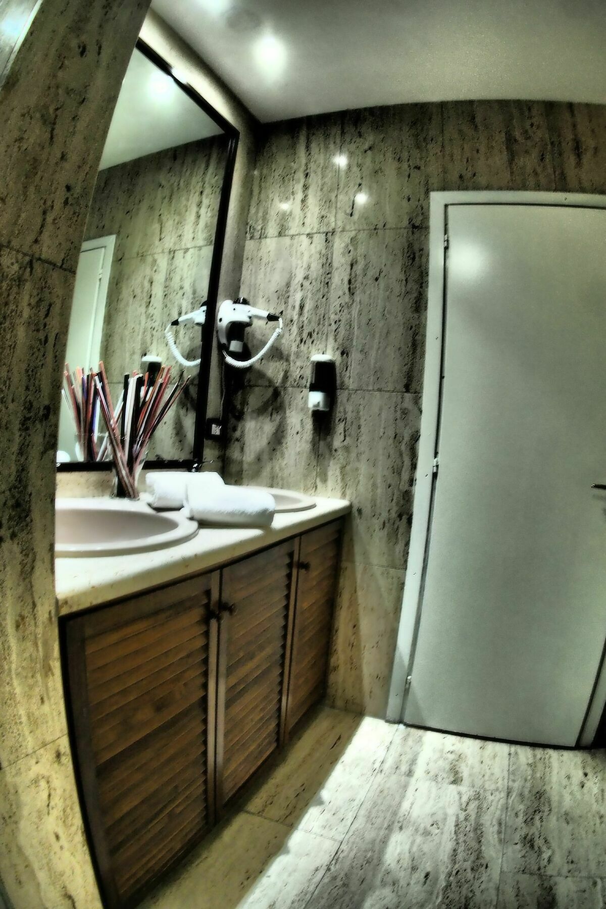 Enzo Luxury Gasthof 3*